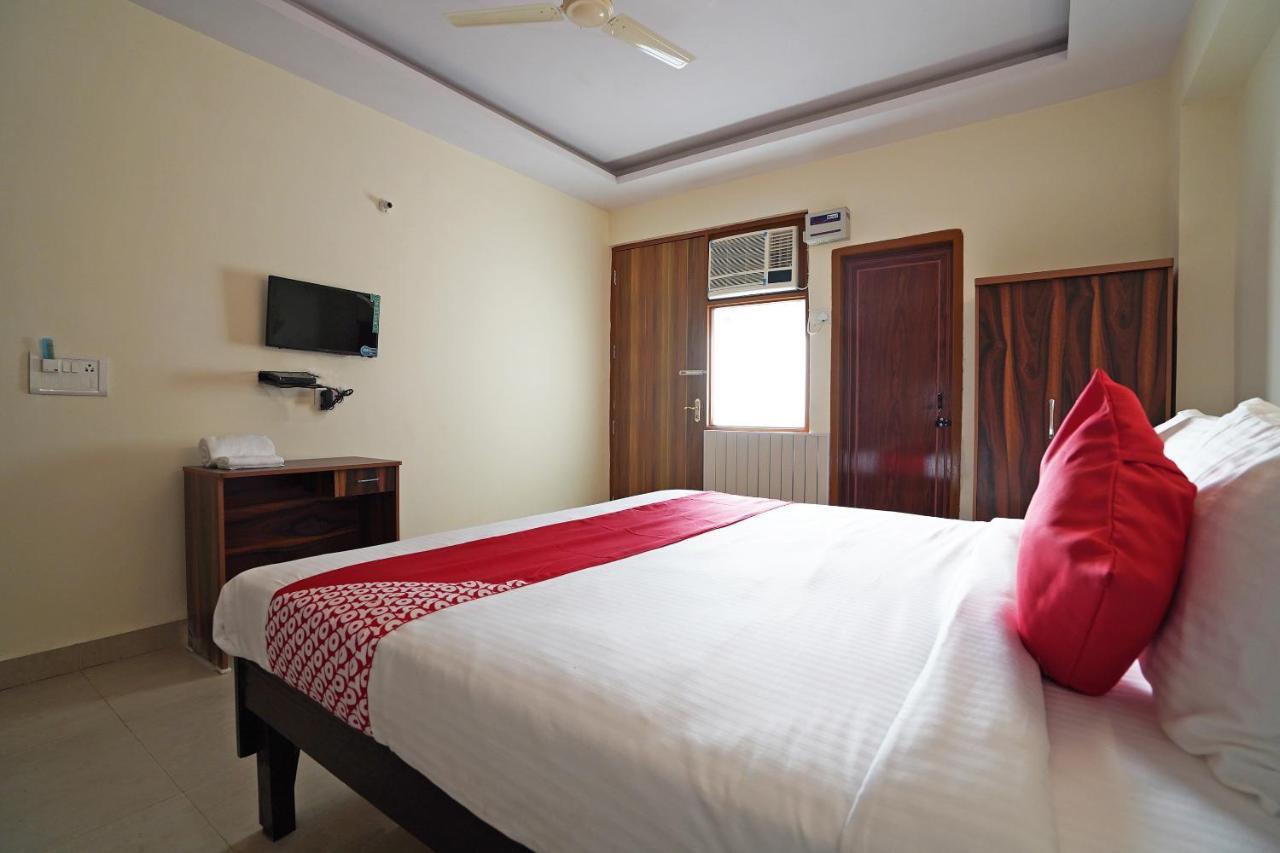 Oyo Flagship 77122 Gmd Vasundhara Ghaziabad Luaran gambar