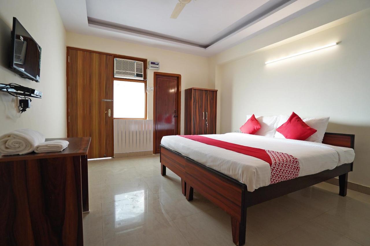 Oyo Flagship 77122 Gmd Vasundhara Ghaziabad Luaran gambar