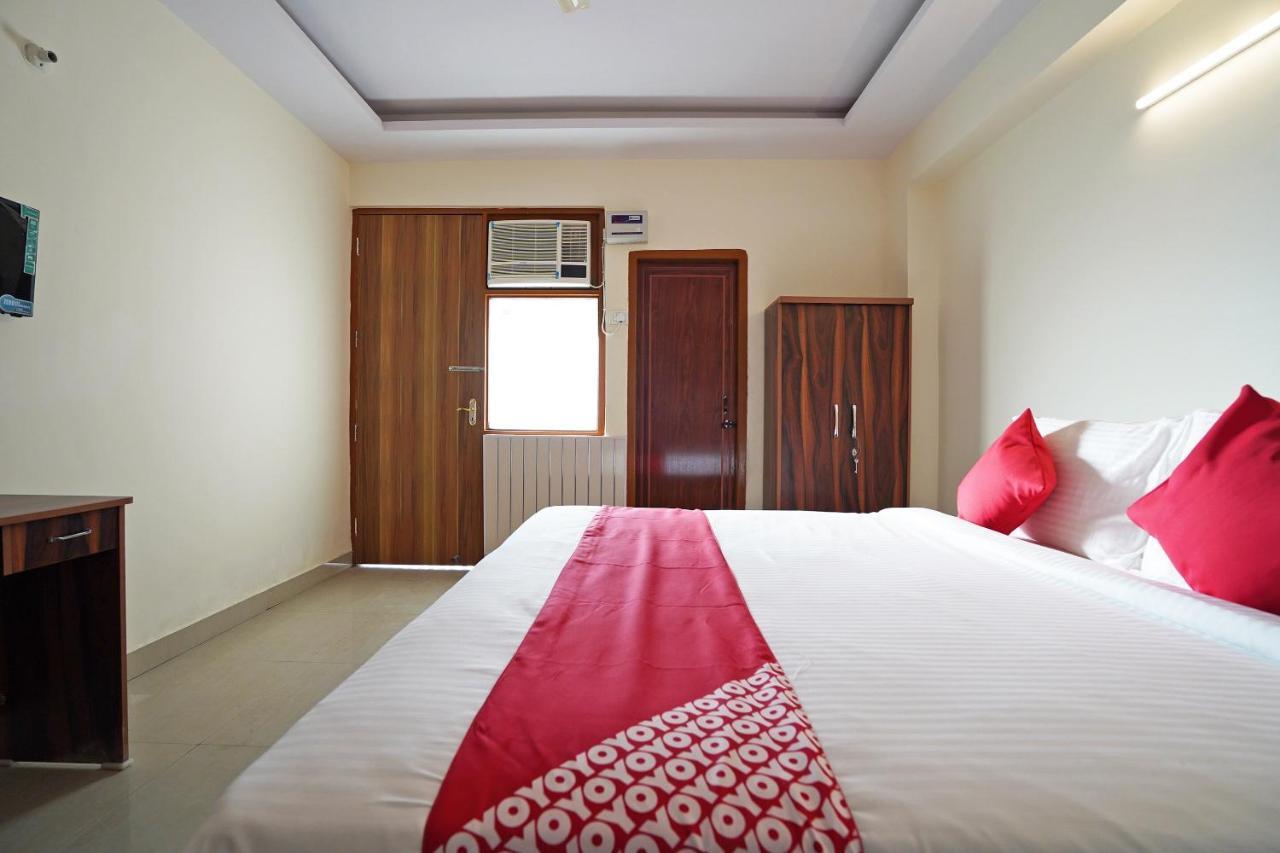 Oyo Flagship 77122 Gmd Vasundhara Ghaziabad Luaran gambar