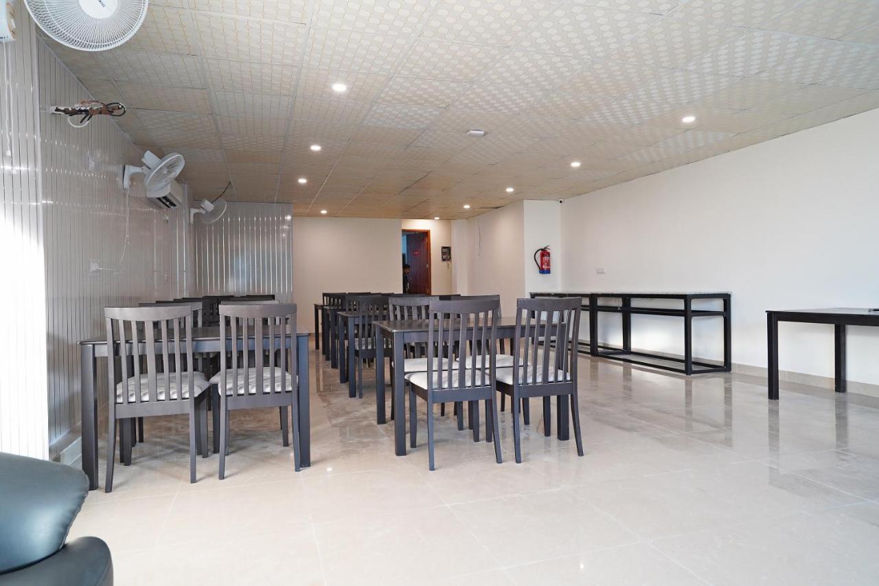 Oyo Flagship 77122 Gmd Vasundhara Ghaziabad Luaran gambar