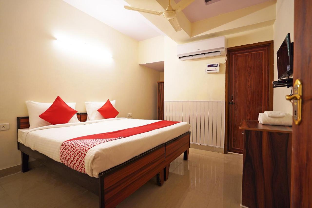 Oyo Flagship 77122 Gmd Vasundhara Ghaziabad Luaran gambar