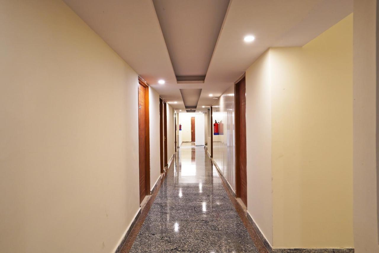 Oyo Flagship 77122 Gmd Vasundhara Ghaziabad Luaran gambar